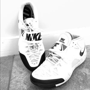 NIKE Javelin Boots Women 11/ Men 9